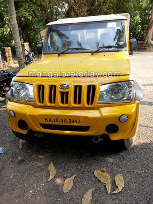 Cops thwart illegal transportation of cattle, sheep skin